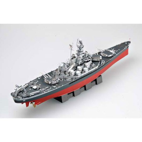 Maquette de Bateau en plastique USS MASSACHUSETTS BB-59