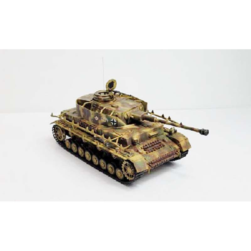 Maquette de char Tigre RC 1/16 Tamiya